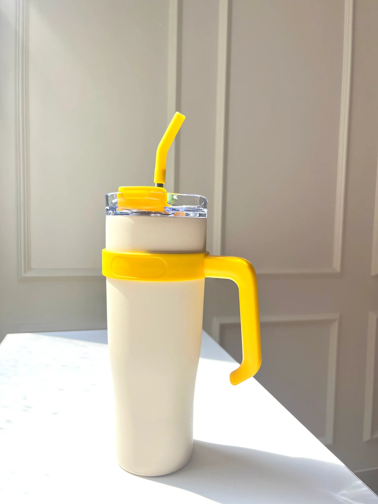Ombre Jumbo Steel Tumbler with handle and straw 1200 ML